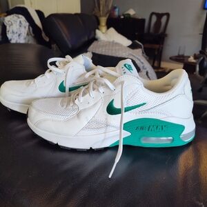 Nike air max size 10